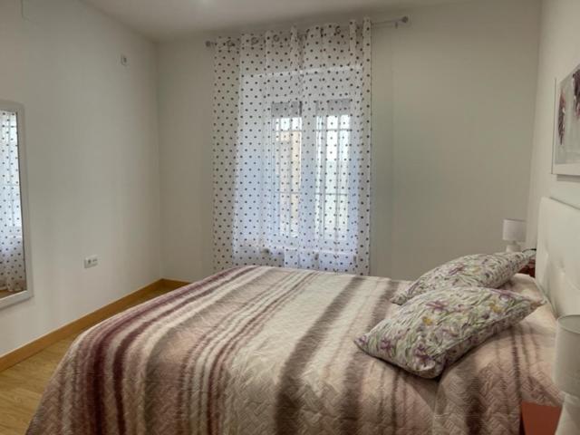 Apartamentos Turisticos Los Barruecos Caceres Exterior photo