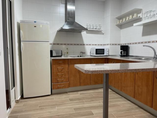 Apartamentos Turisticos Los Barruecos Caceres Exterior photo